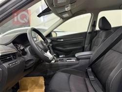 نيسان ألتيما